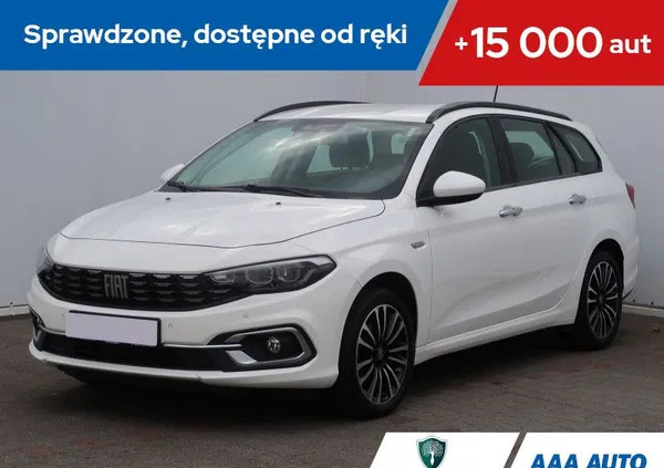 samochody osobowe Fiat Tipo cena 57000 przebieg: 28504, rok produkcji 2021 z Gąbin